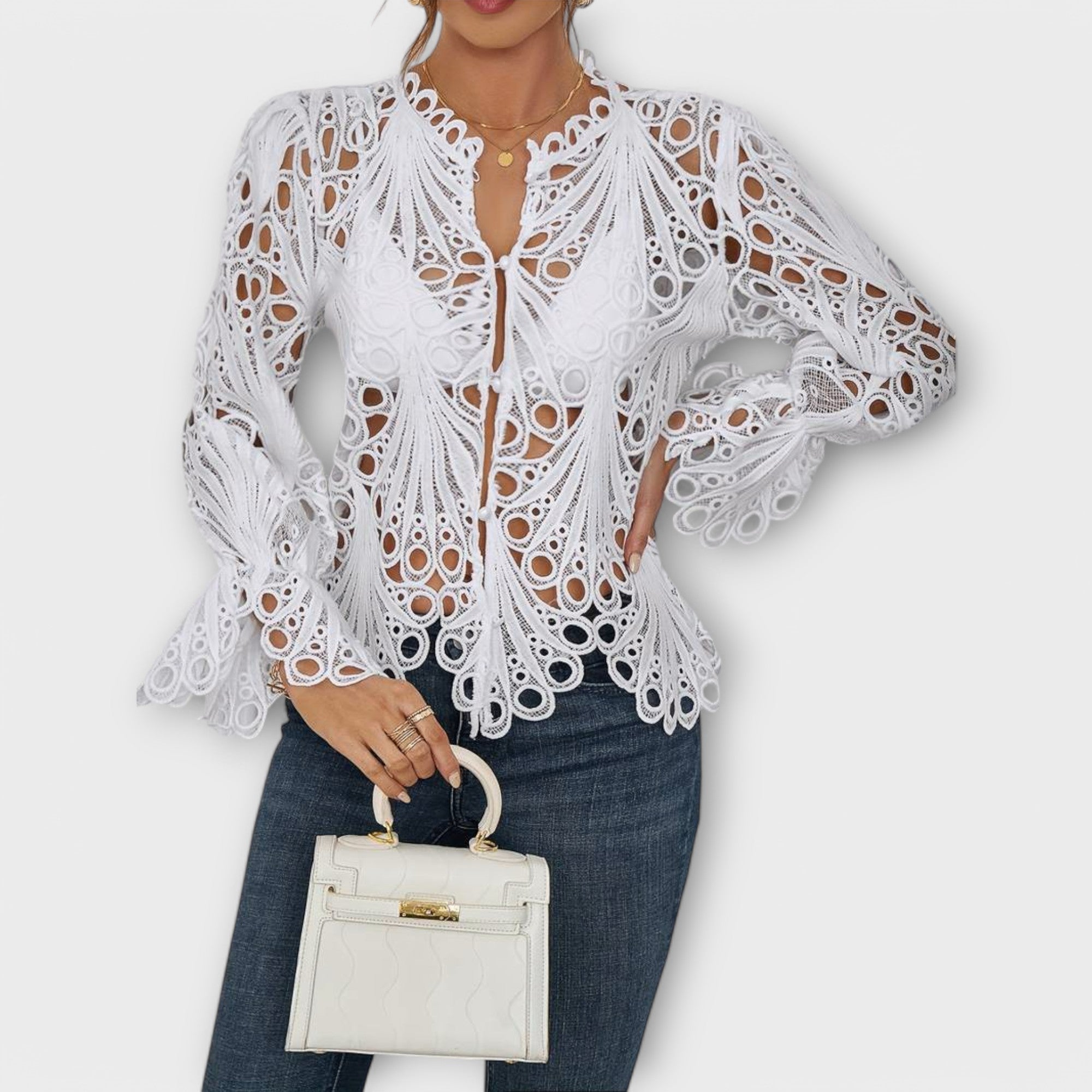 Malina – Elegantna Čipkasta Bluza Karolina Prague