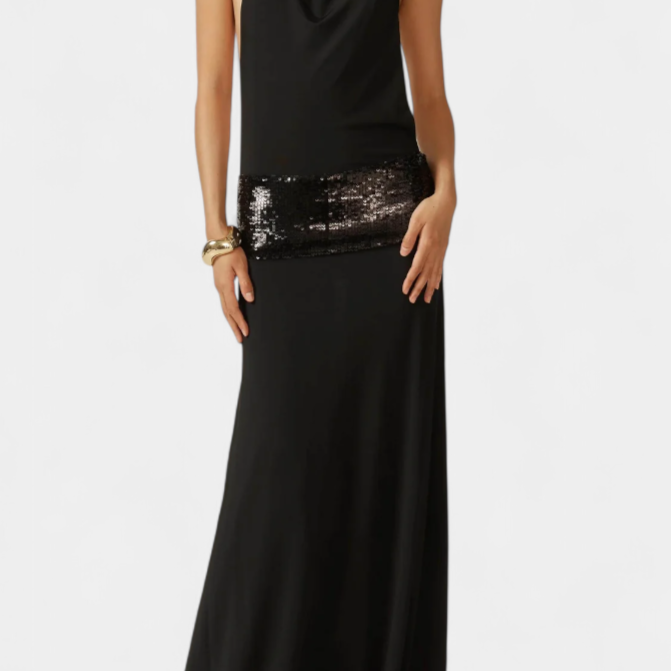 Ana Halter Haljina Elegancija Luksuz Karolina Prague