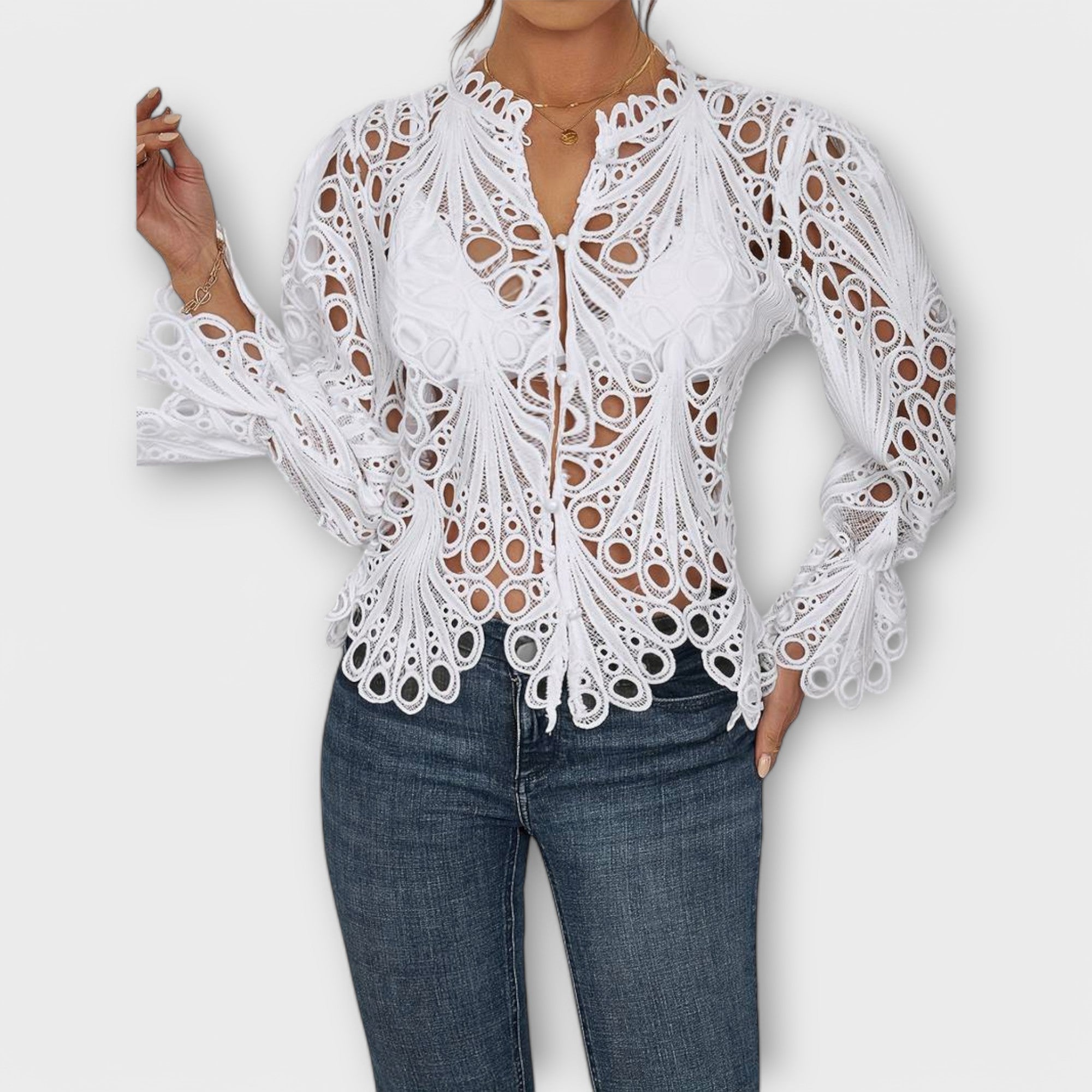 Malina – Elegantna Čipkasta Bluza Karolina Prague