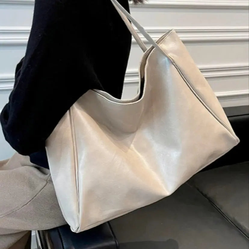 Veronika – Elegantní hnědá kožená kabelka Karolina Prague
