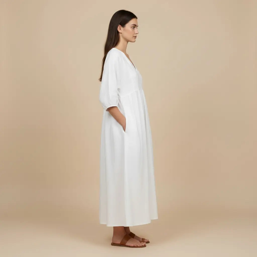 Vendula – Elegantní bílé šaty s nadčasovým stylem Karolina Prague