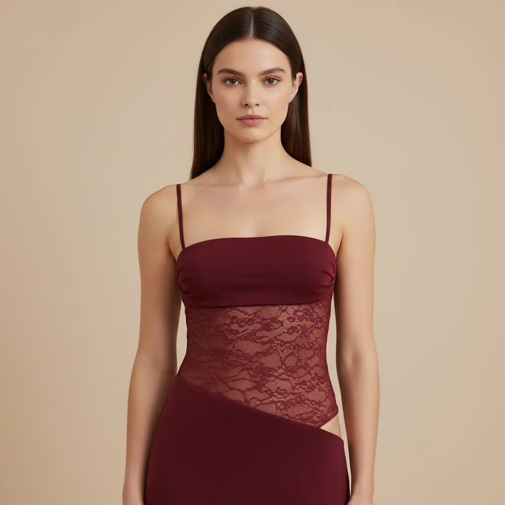 Zdislava – Elegantní vínové krajkové šaty Karolina Prague