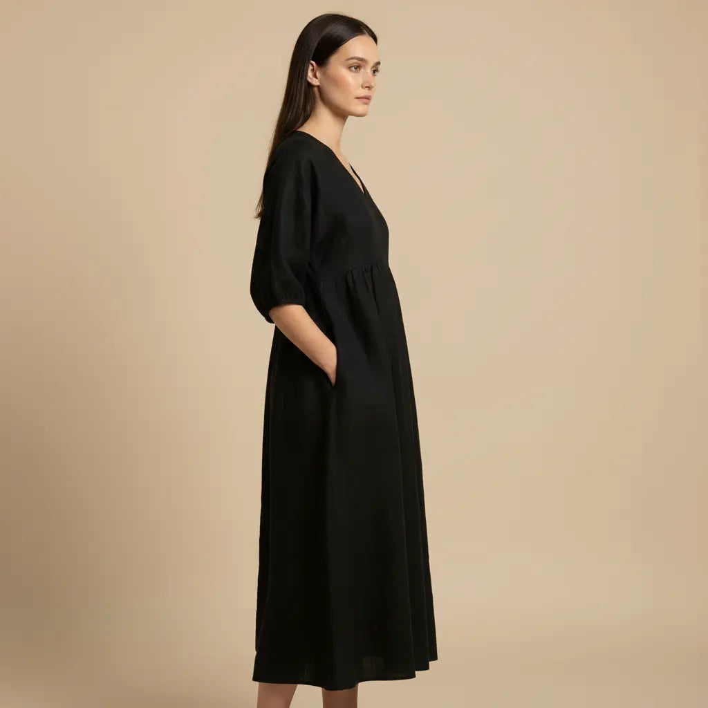 Vendula – Elegantní černé šaty s nadčasovým stylem Karolina Prague