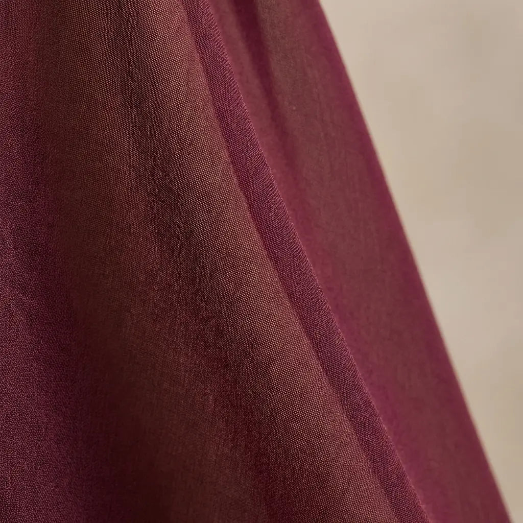 Electra – Elegantní vínový top s průhledností Karolina Prague