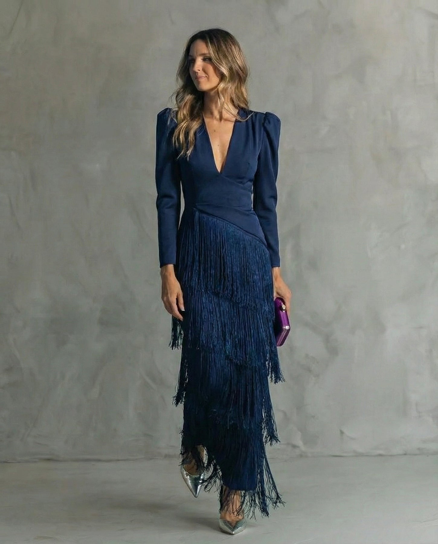 Emilia – Elegantní šaty s třásňovými rukávy Karolina Prague