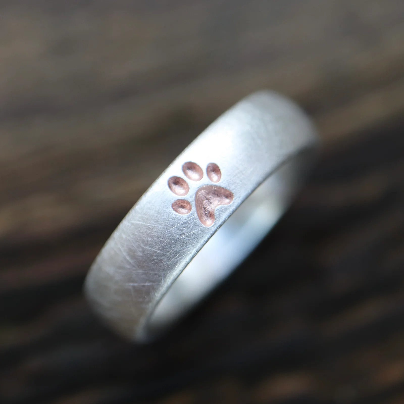 Tlapy Ring karolina Prague
